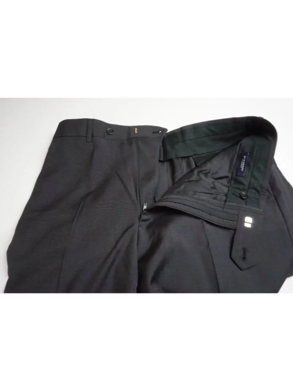 Burberry London Gray Pindot Wool 2 Pc Suit Jacket Pants Sz 40R BRAND NEW